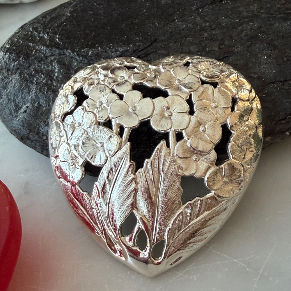 Vintage Christofle Heart Shaped Box Valentine’s Day - Picture 8 of 10